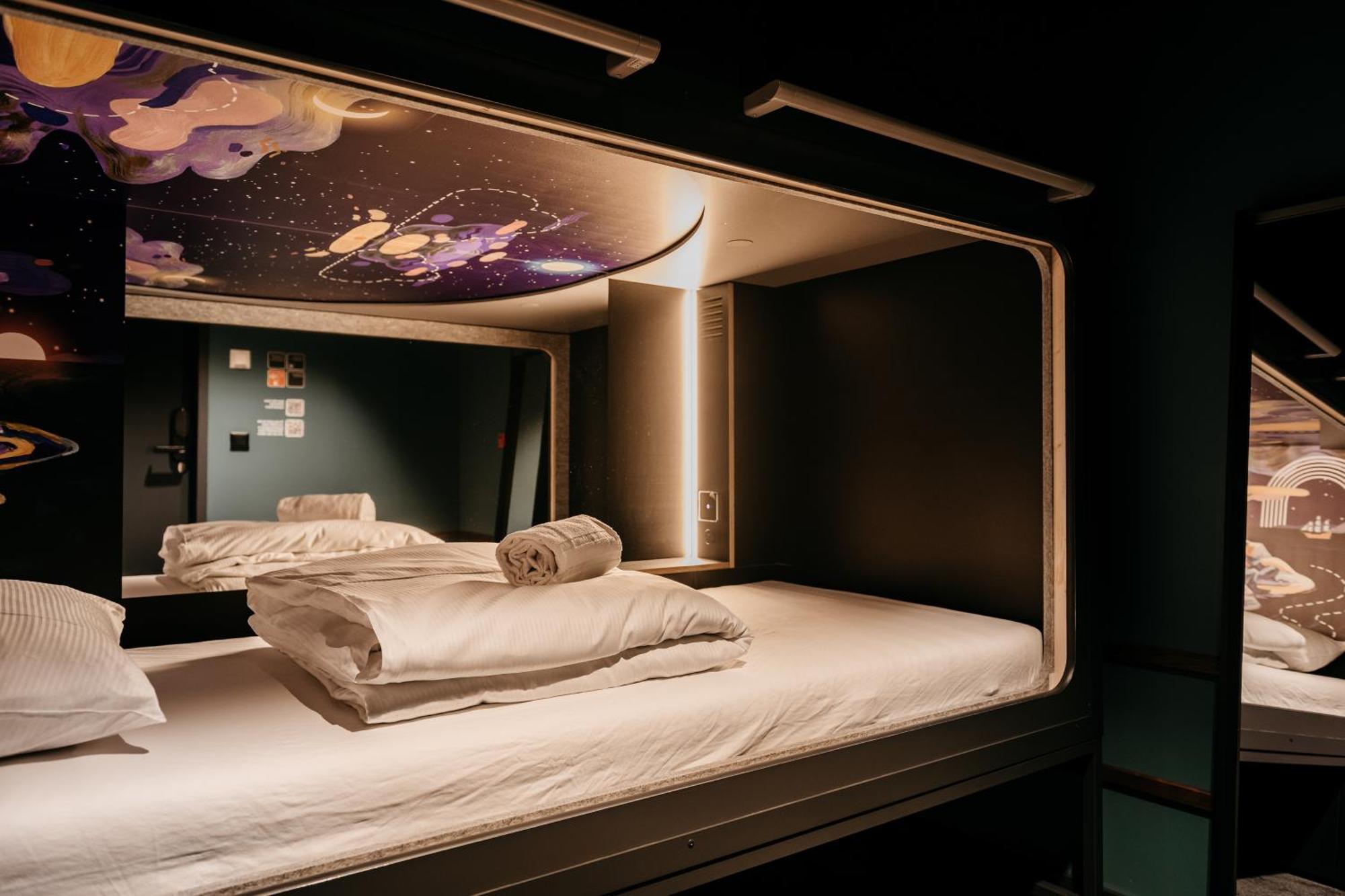 Capsule Hotel - Lucerne Old Town 외부 사진
