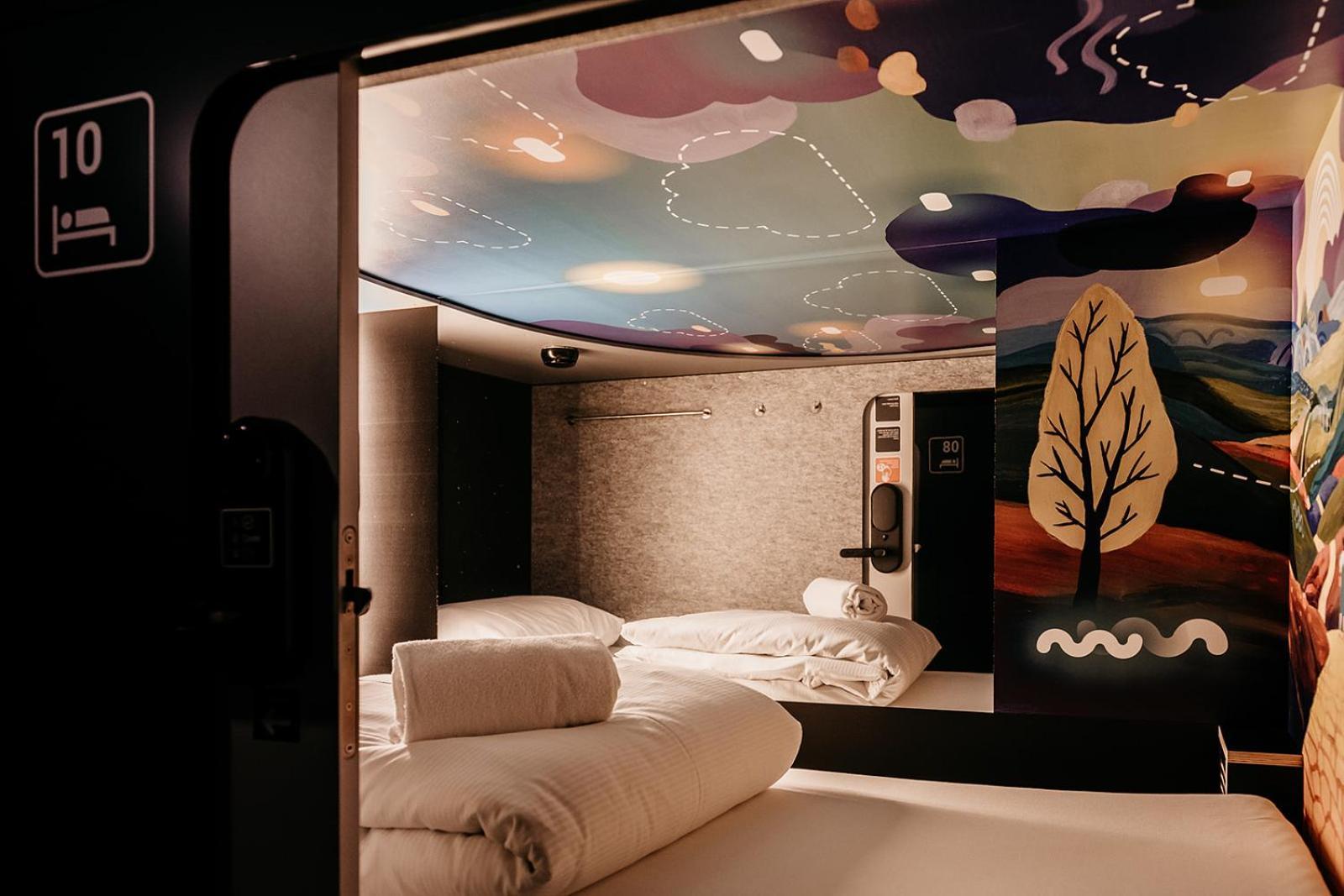 Capsule Hotel - Lucerne Old Town 외부 사진