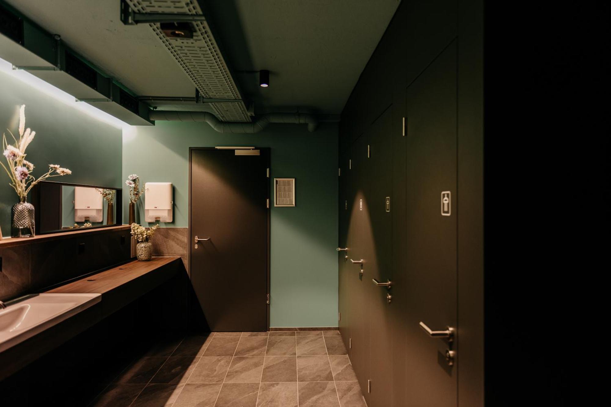 Capsule Hotel - Lucerne Old Town 외부 사진