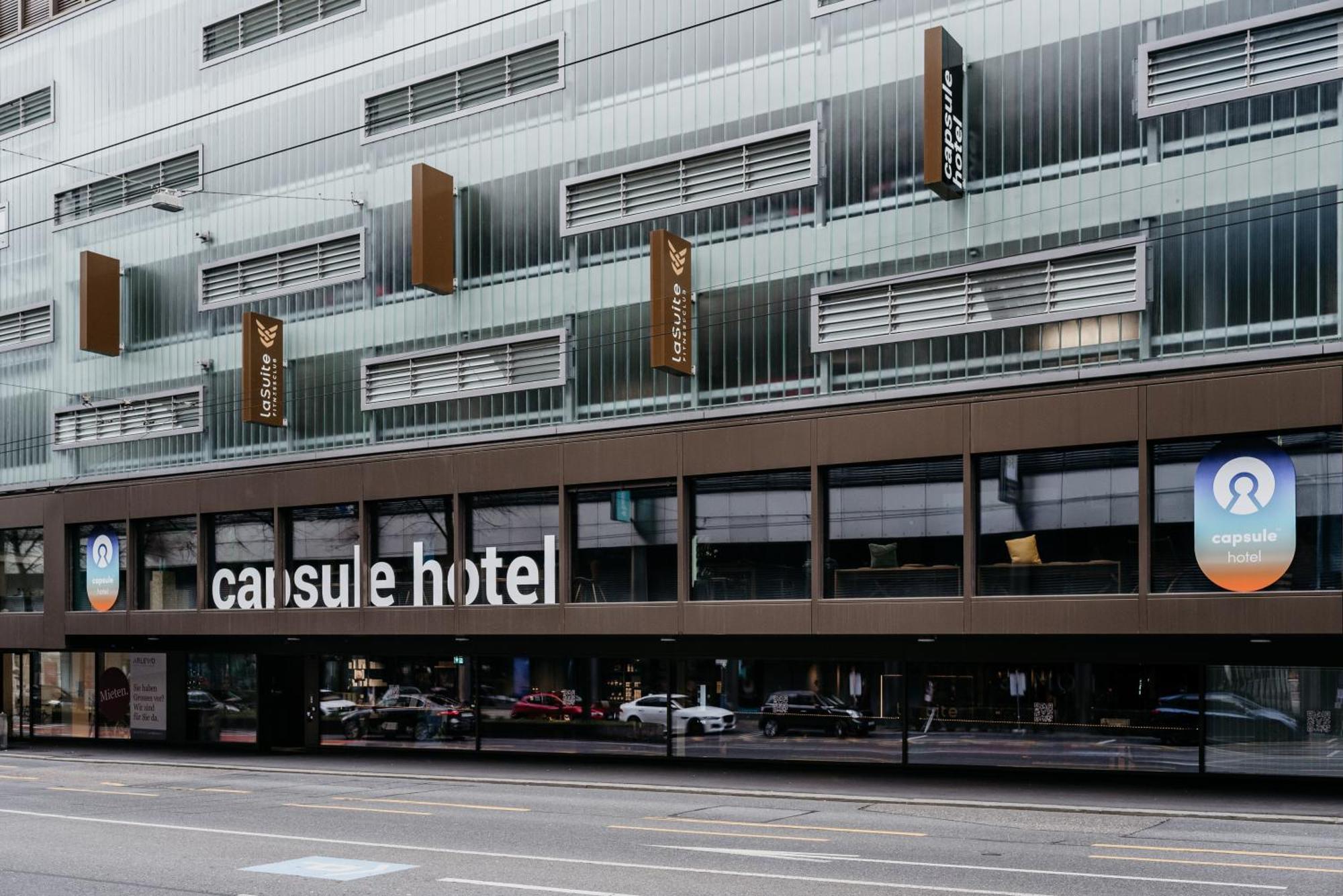 Capsule Hotel - Lucerne Old Town 외부 사진